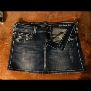 Cowgirl tuff jean skirt size 30 with rhinestones